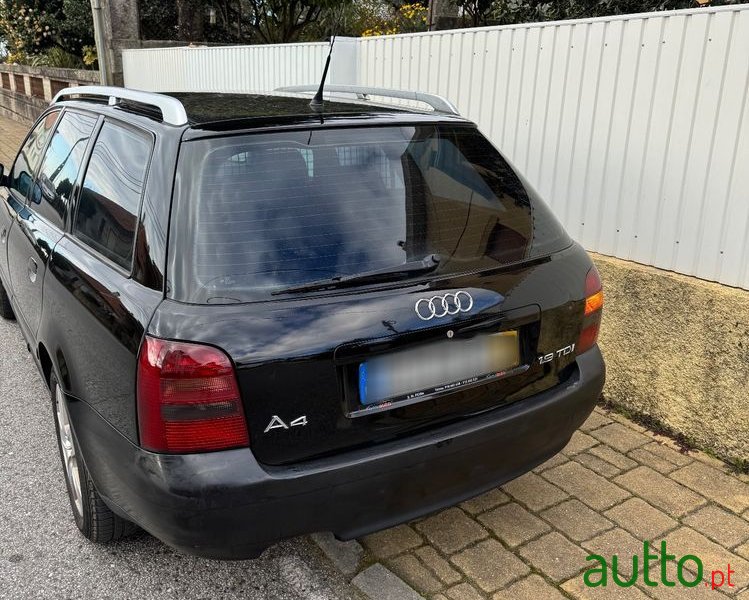 2000' Audi A4 Avant photo #2