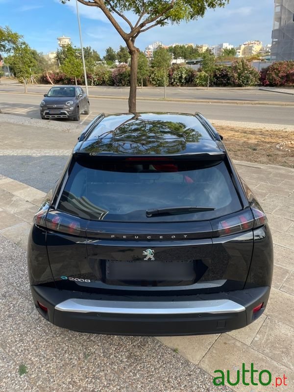 2020' Peugeot e-2008 photo #5