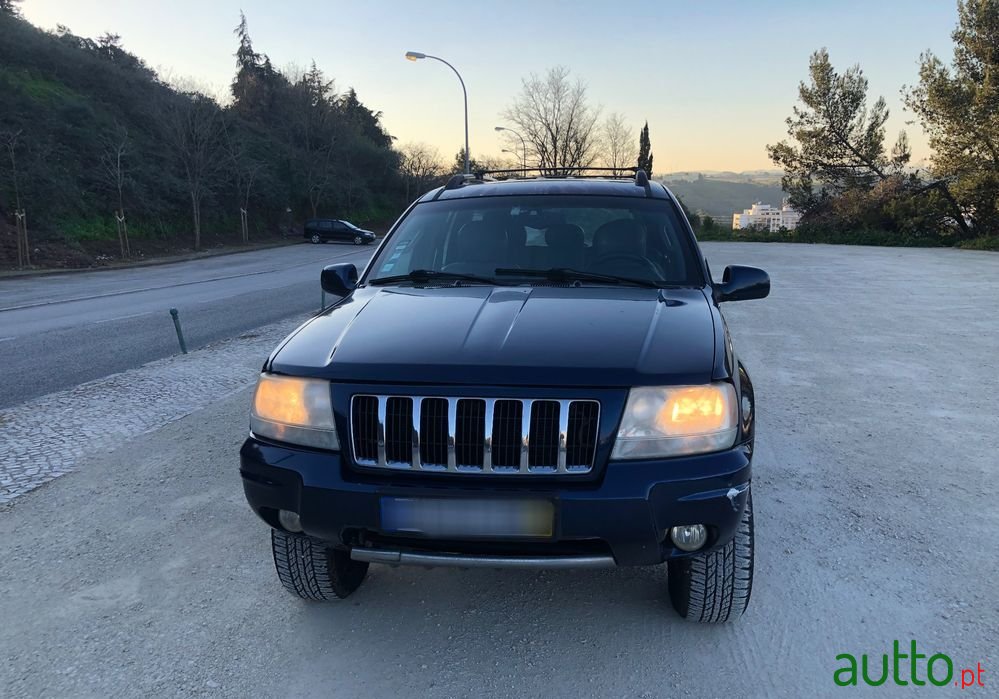 2004' Jeep Grand Cherokee Overland photo #2