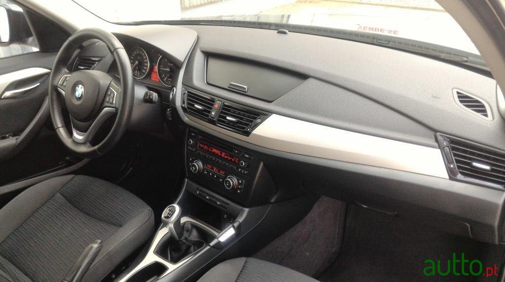 2013' BMW X1 18 d sDrive photo #3