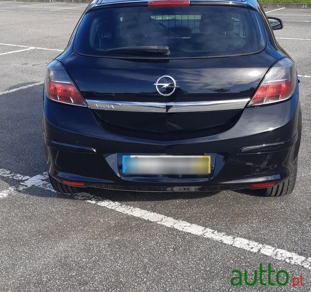 2008' Opel Astra Gtc 1.3 Cdti photo #6