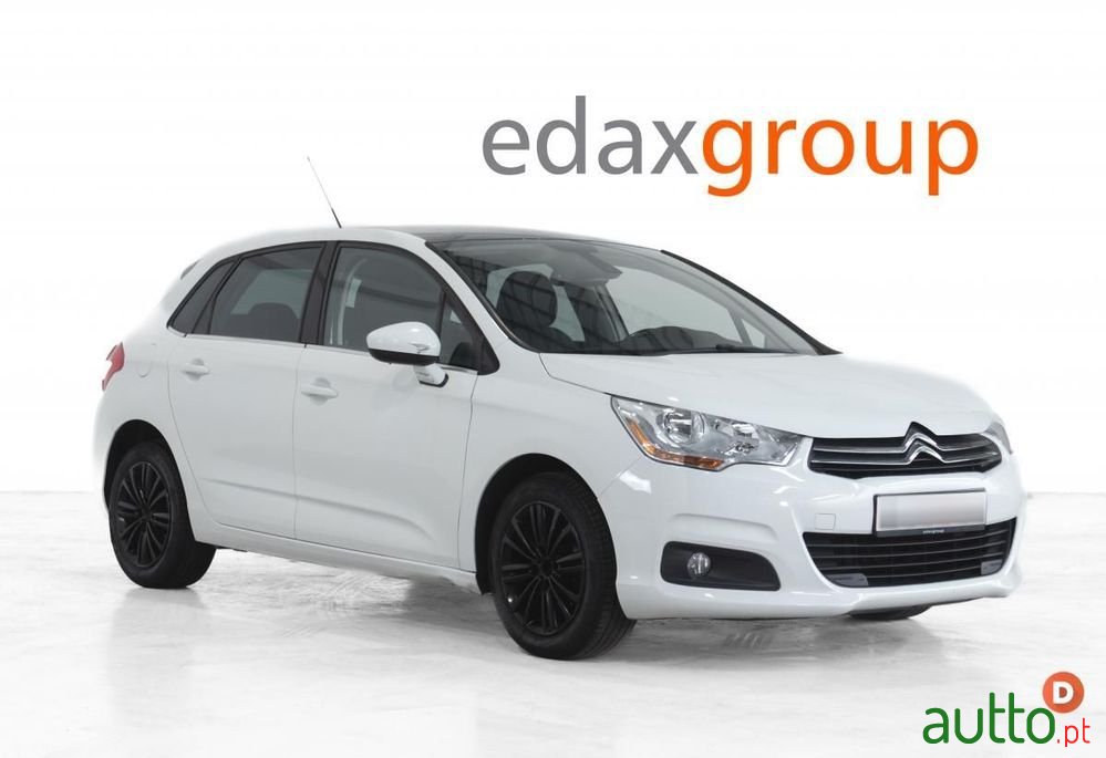 2011' Citroen C4 photo #1