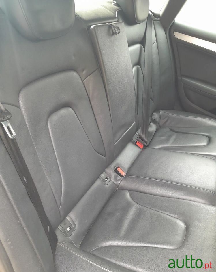 2011' Audi A5 Sportback photo #5