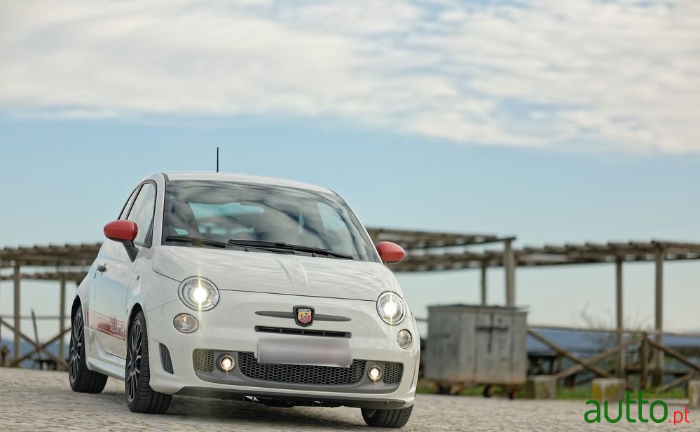 2016' Fiat 595 Abarth photo #2