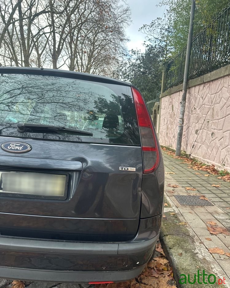 2006' Ford Focus 1.6 Tdci Dpf Ghia photo #5