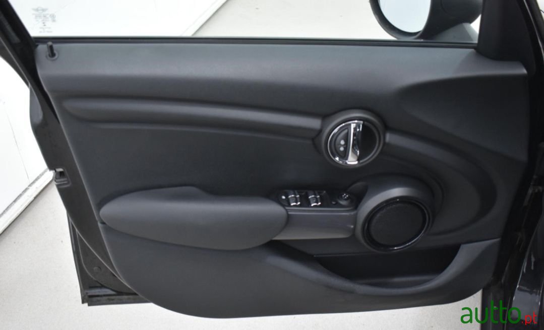 2016' MINI One photo #6