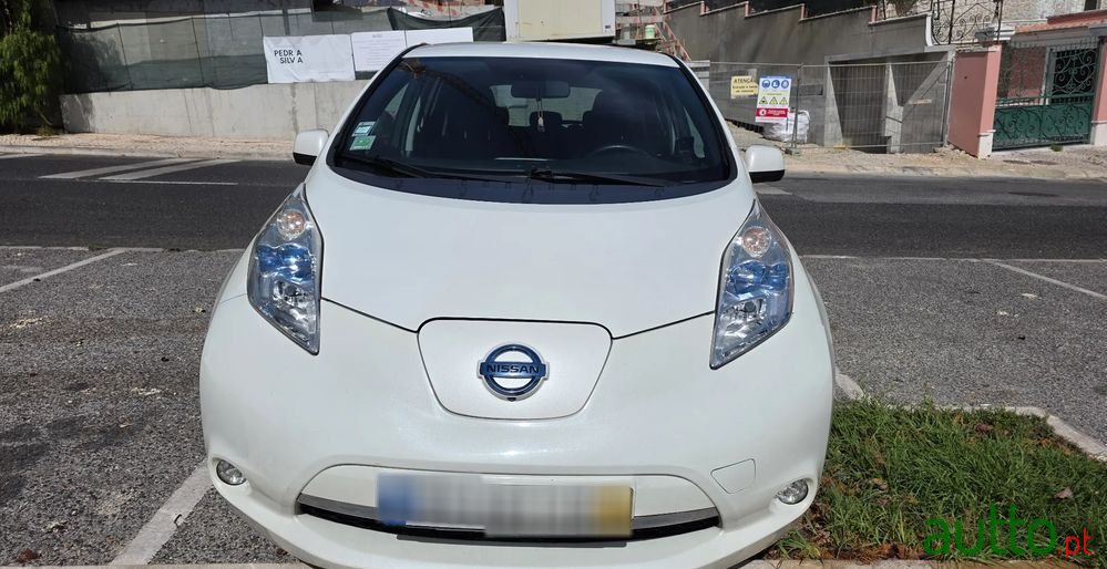 2015' Nissan Leaf Tekna photo #6