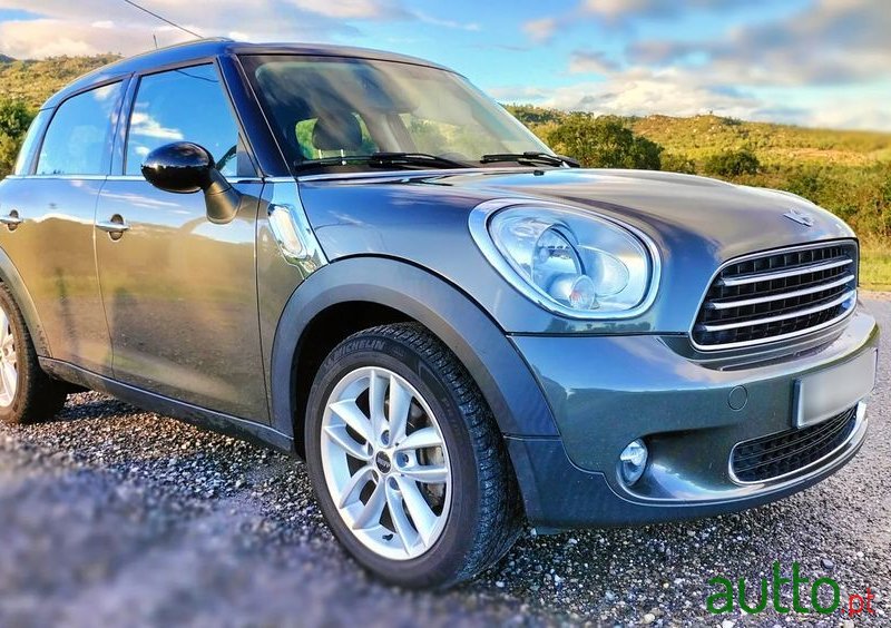 2013' MINI Countryman Cooper D photo #1