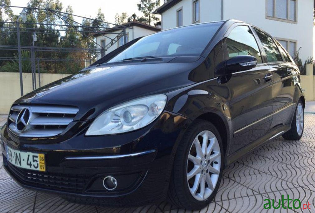 2006' Mercedes-Benz B 180 Cdi photo #2