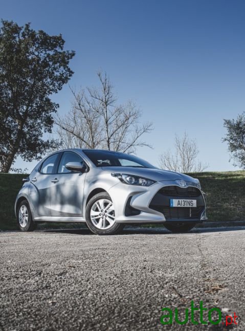 2021' Toyota Yaris photo #3