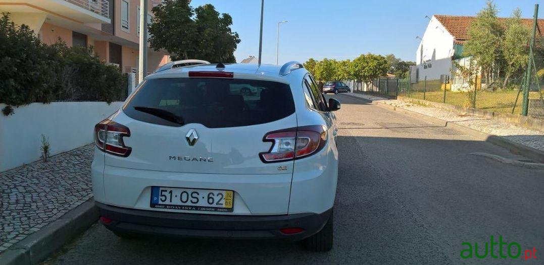 2014' Renault Megane photo #1