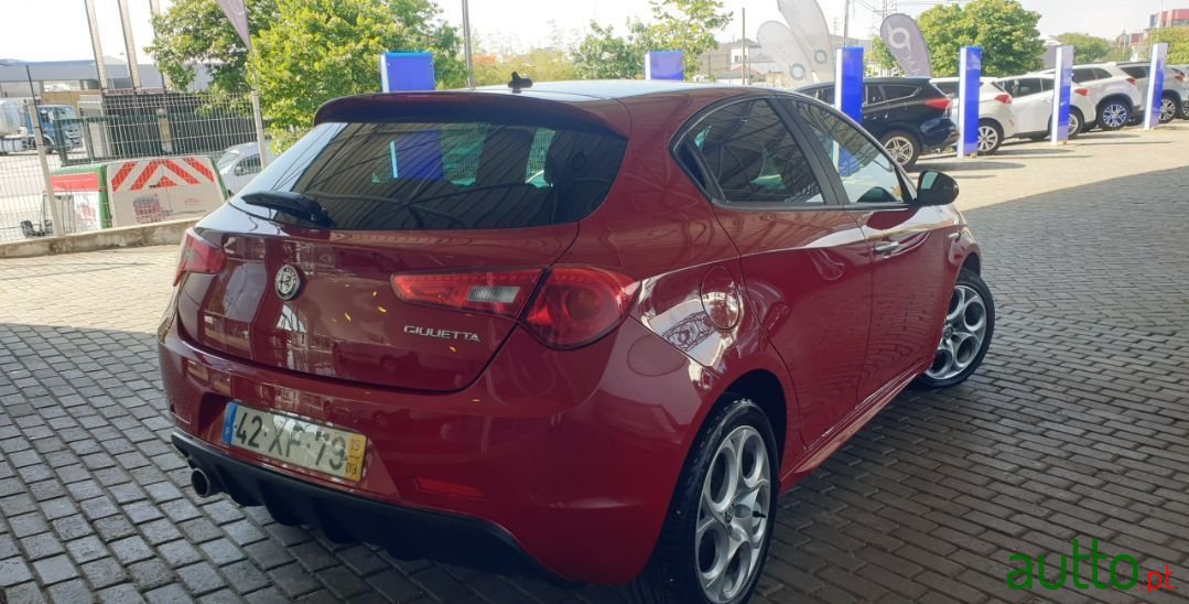 2019' Alfa Romeo Giulietta photo #3