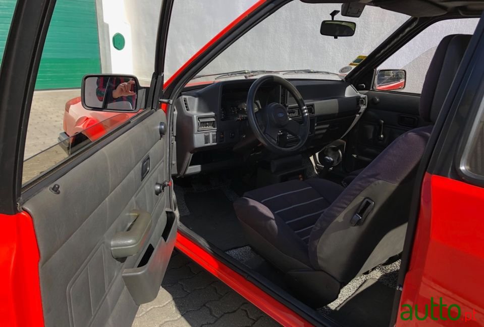 1981' Ford Escort photo #4