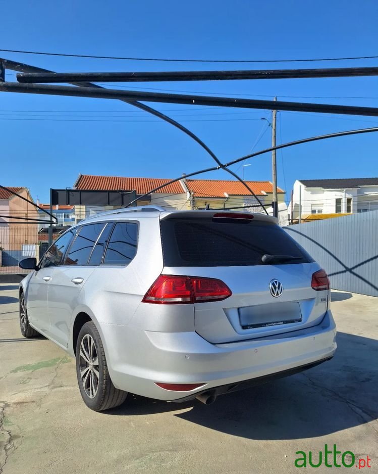 2017' Volkswagen Golf Variant photo #3