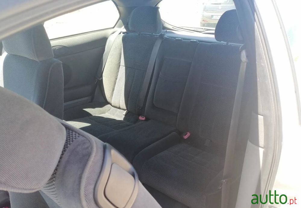 2003' Alfa Romeo 147 1.6 Ts photo #6