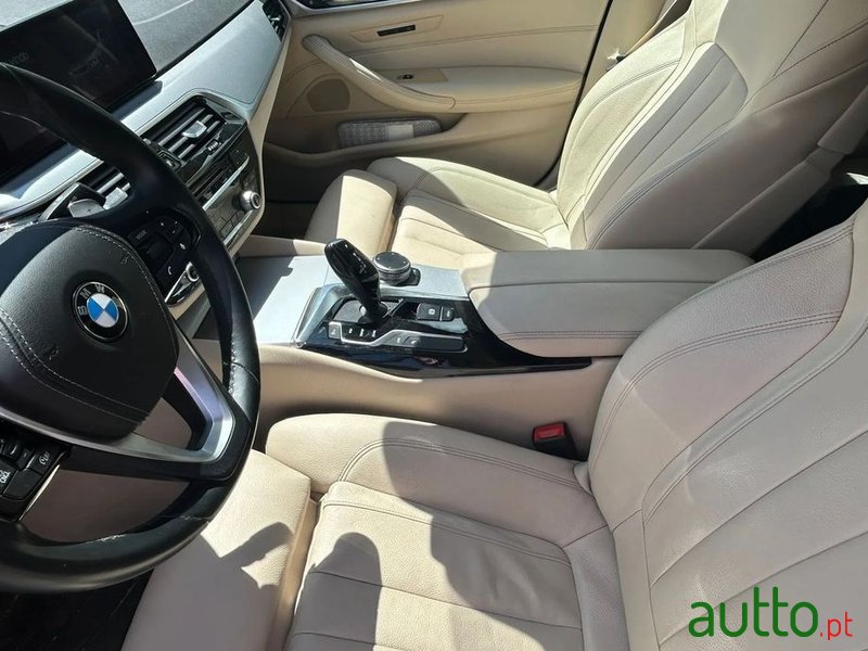 2019' BMW Série 5 E Iperformance photo #6