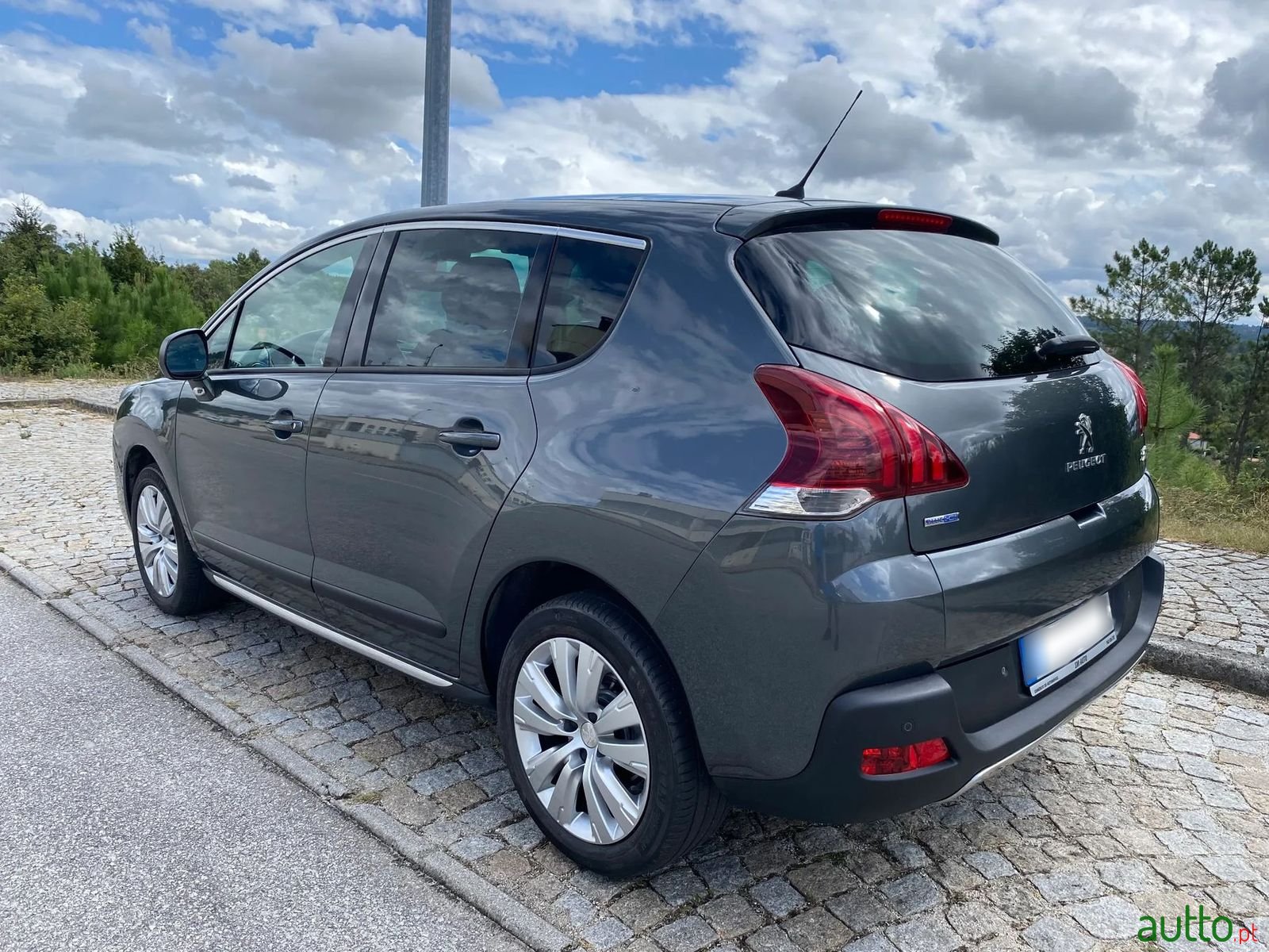 2015' Peugeot 3008 photo #2