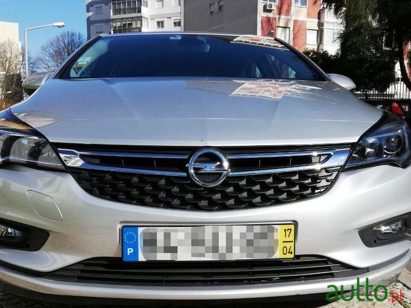 2017' Opel Astra photo #1