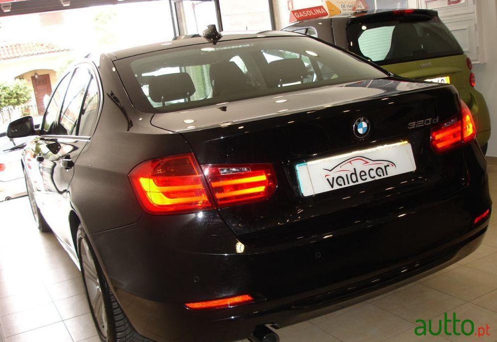 2012' BMW 320 d Line Sport photo #3