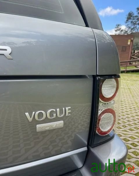 2011' Land Rover Range Rover photo #4