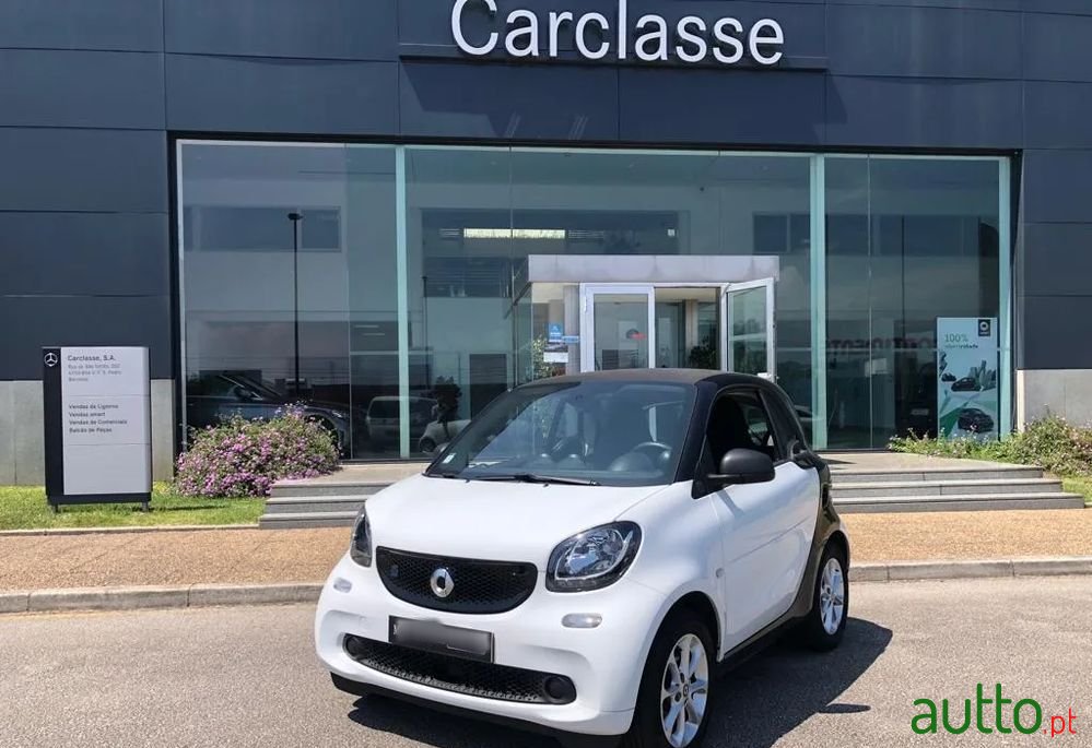 2020' Smart Fortwo Passion photo #1