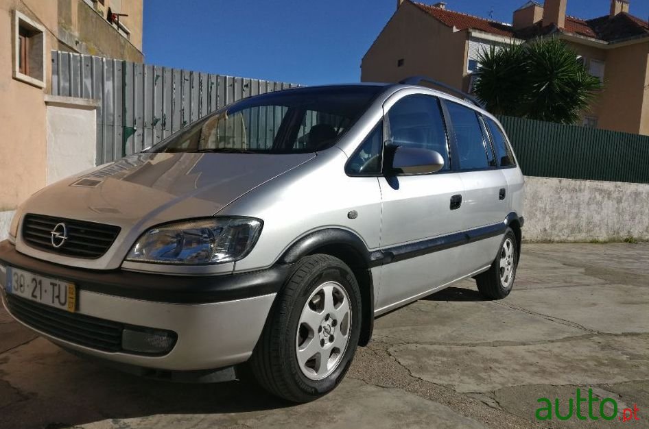 2002' Opel Zafira photo #3