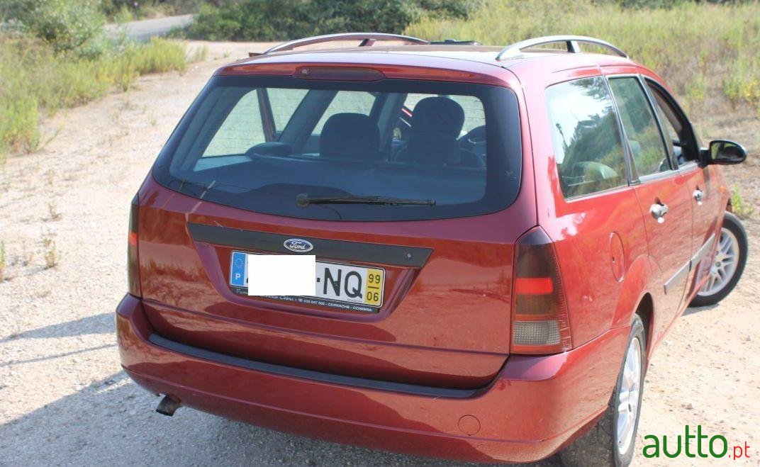 1999' Ford Focus 1800 Tddi Ghia photo #2