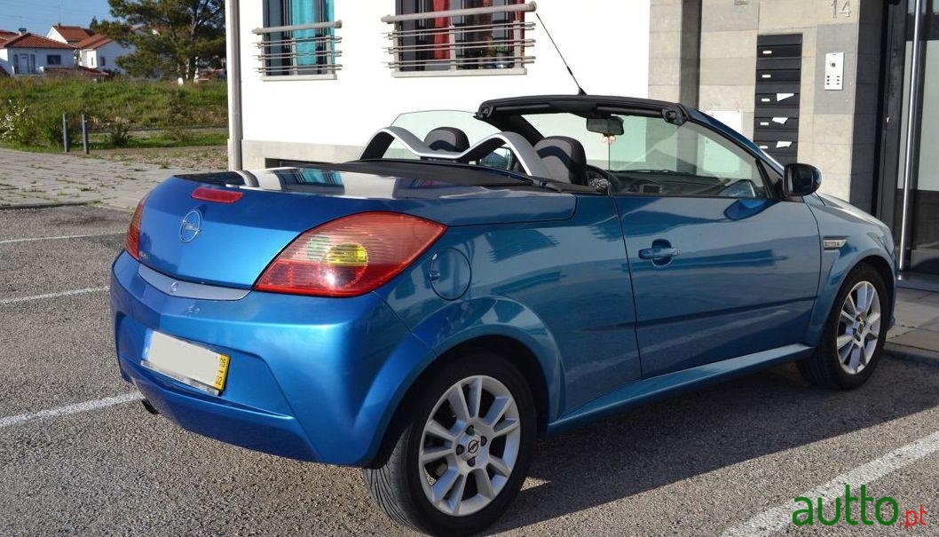 2005' Opel Tigra Twintop photo #3