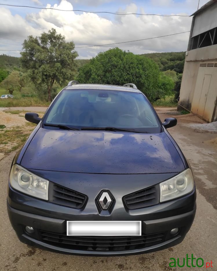 2008' Renault Megane Break photo #1
