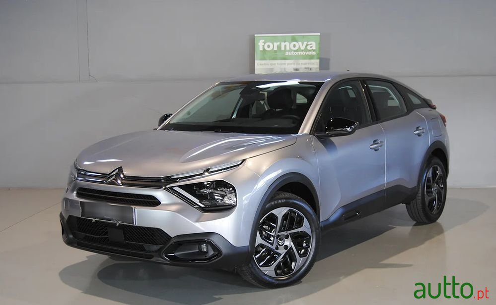 2024' Citroen C4 photo #1