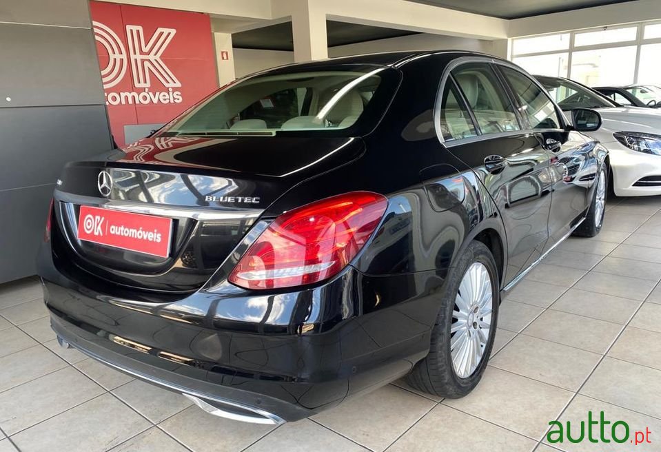 2014' Mercedes-Benz C-220 photo #4