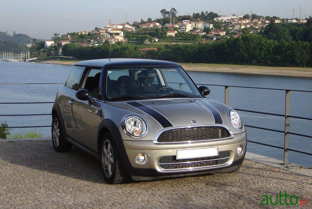 2008' MINI Cooper D photo #1