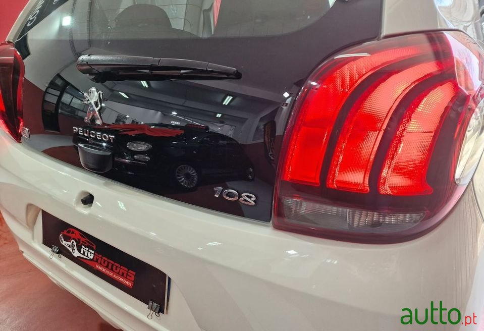 2014' Peugeot 108 photo #5