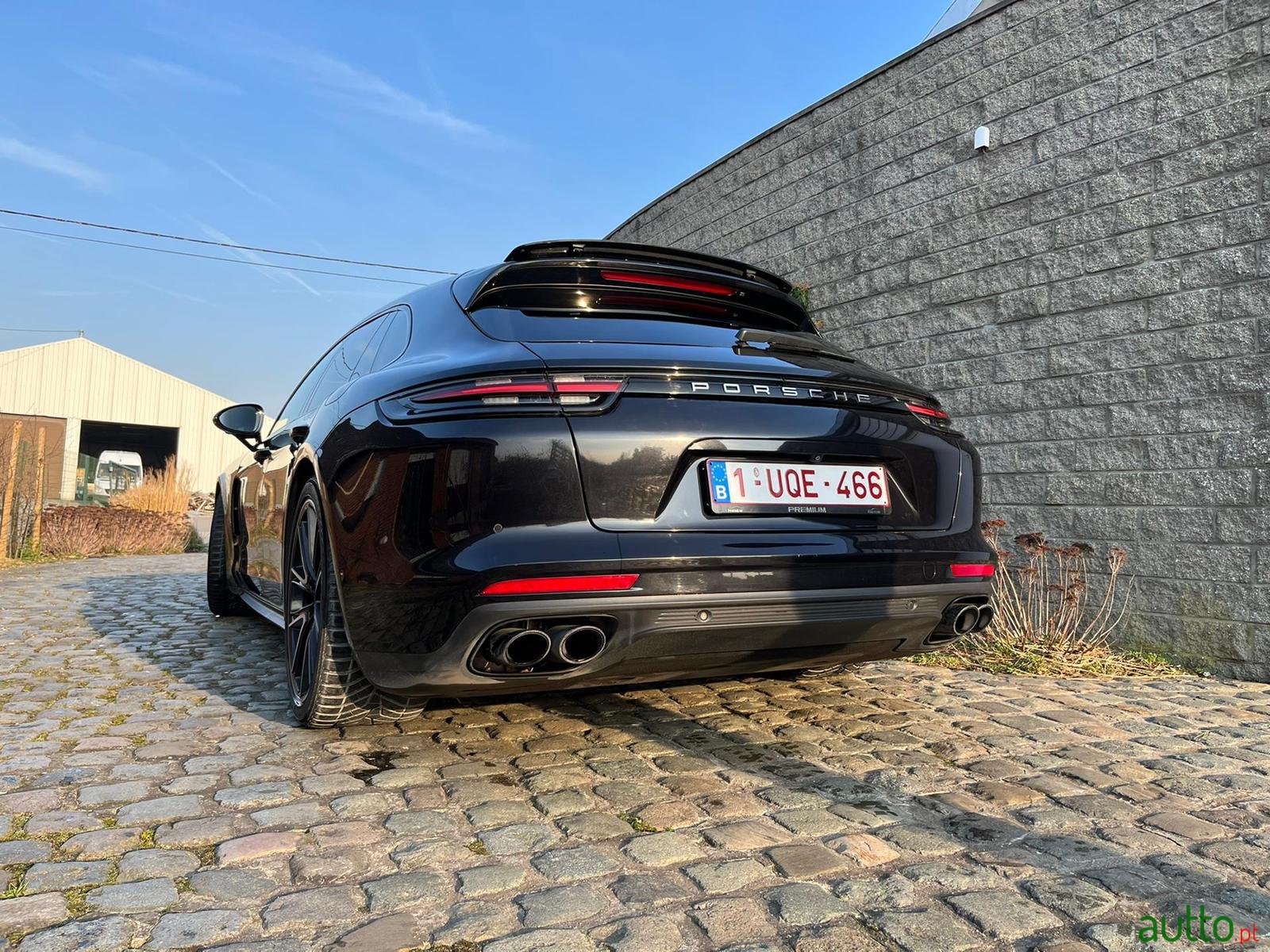 2018' Porsche Panamera sport turismo plug in hybrid photo #2