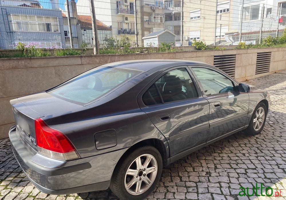 2004' Volvo S60 2.4 D5 Nivel 2 photo #3