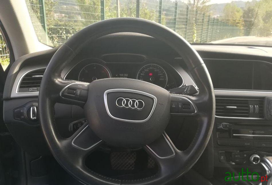 2013' Audi A4 photo #2