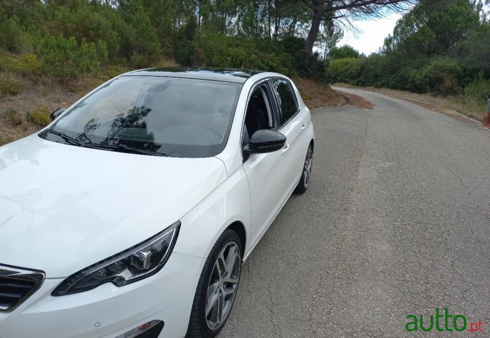 2016' Peugeot 308 photo #1