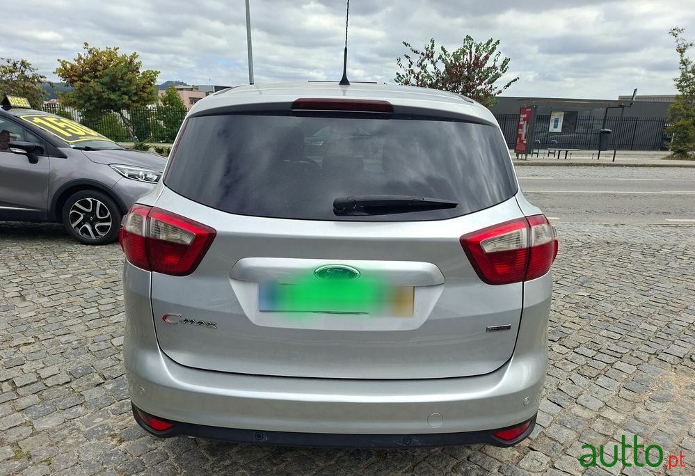 2013' Ford C-MAX photo #5