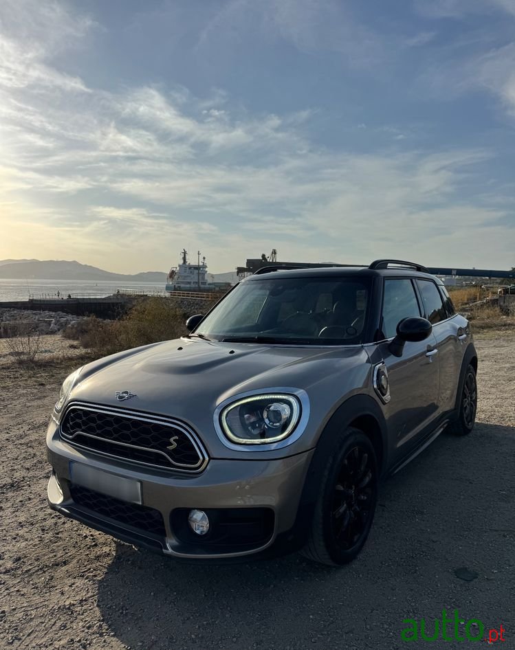 2019' MINI Countryman Cooper photo #1