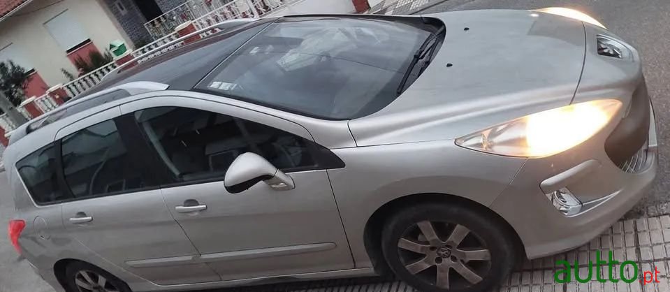 2009' Peugeot 308 Sw photo #3