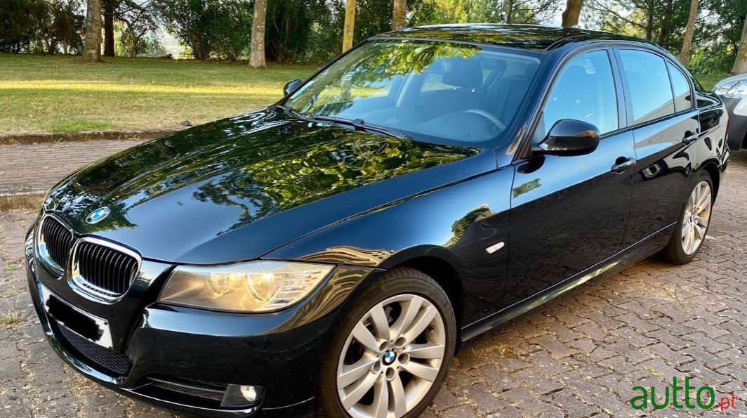 2009' BMW 320 photo #2