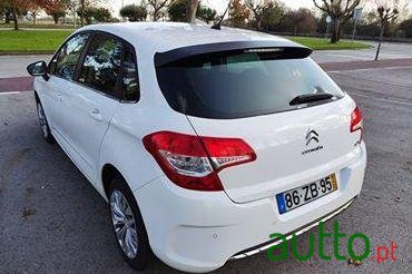 2015' Citroen C4 photo #1