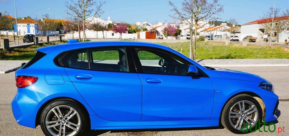 2022' BMW 116 photo #3