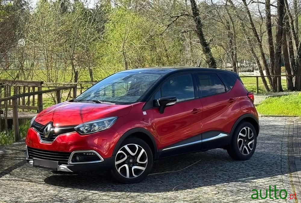 2015' Renault Captur photo #1