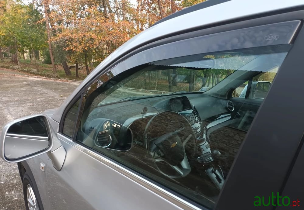 2011' Chevrolet Orlando photo #2