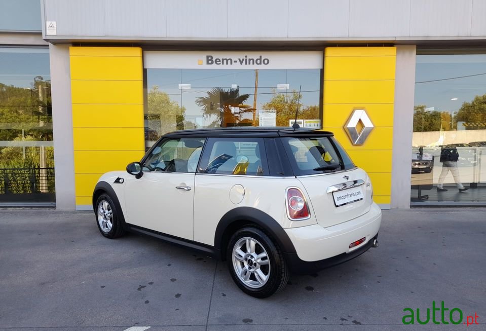 2011' MINI One photo #5