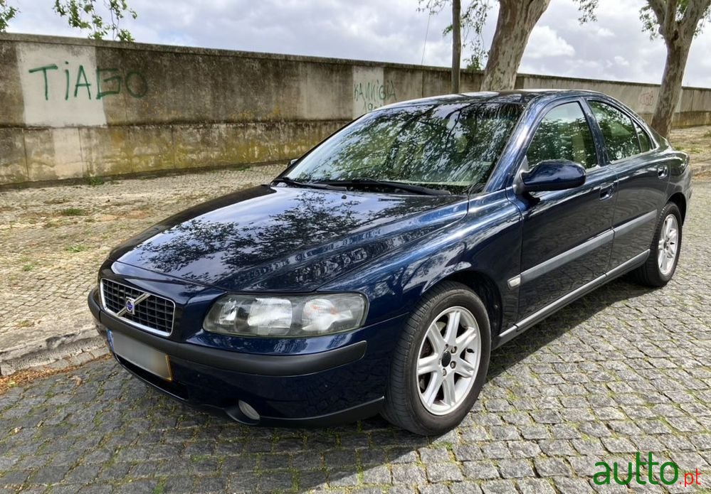 2004' Volvo S60 2.4 D5 photo #1