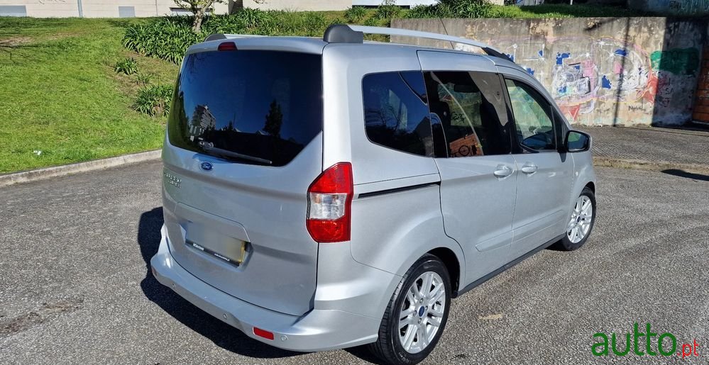 2019' Ford Tourneo Courier photo #4