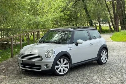 2010' MINI 3 Portas