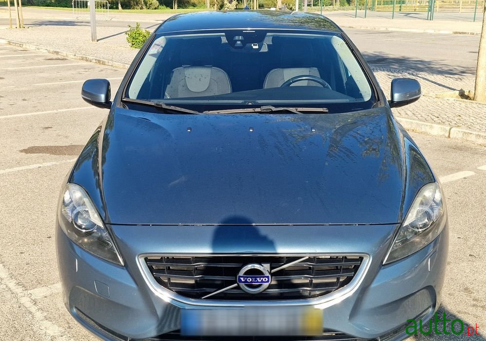 2012' Volvo V40 1.6 D2 Eco Momentum photo #1